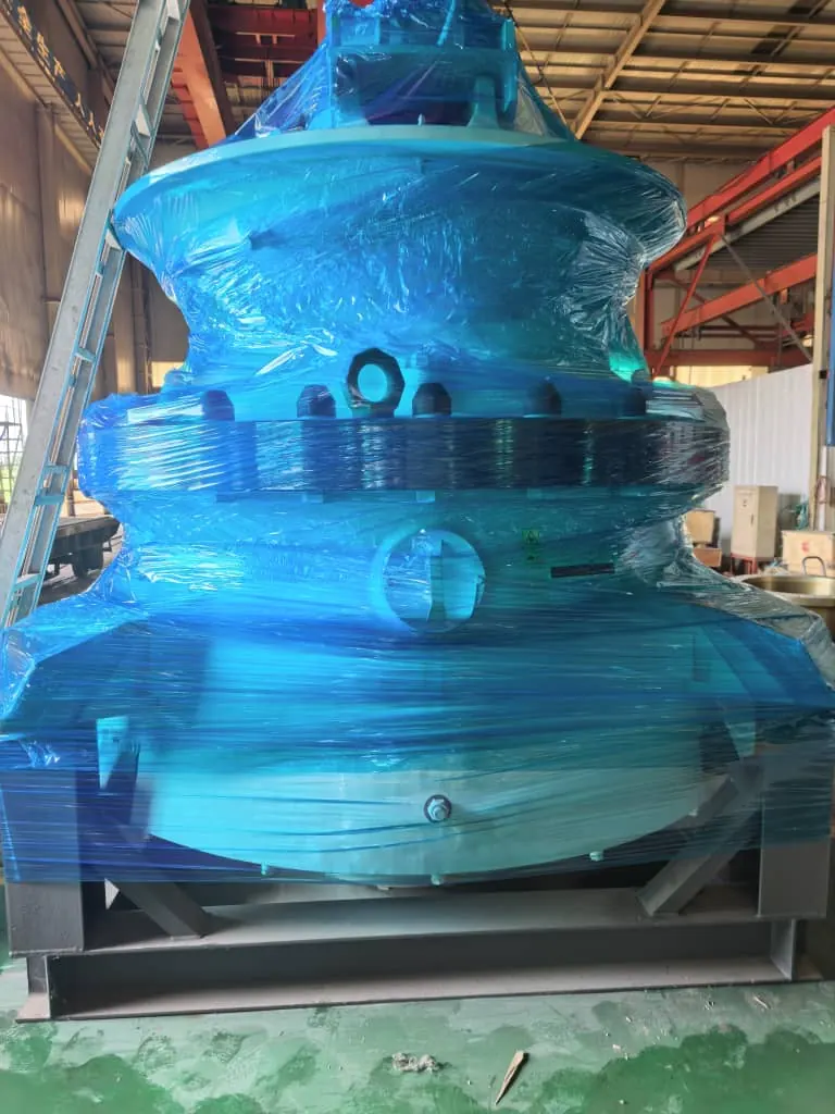 Hydraulic stations, control cabinets and spare parts packed for the PTLBGP550 shipment
